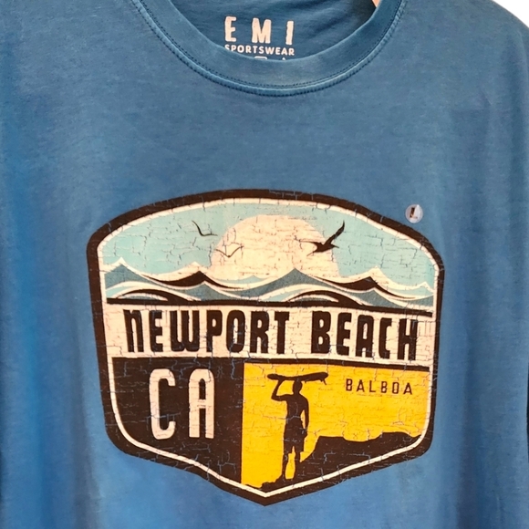 Naturally Newport NWT Newport Beach, CA Graphic Tee - Picture 5 of 7